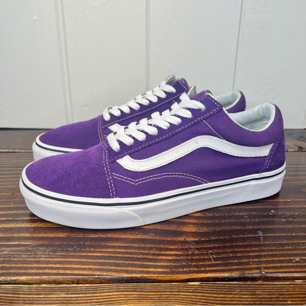 Vans Classic Old Skool Low Top Sneakers - Purple / White